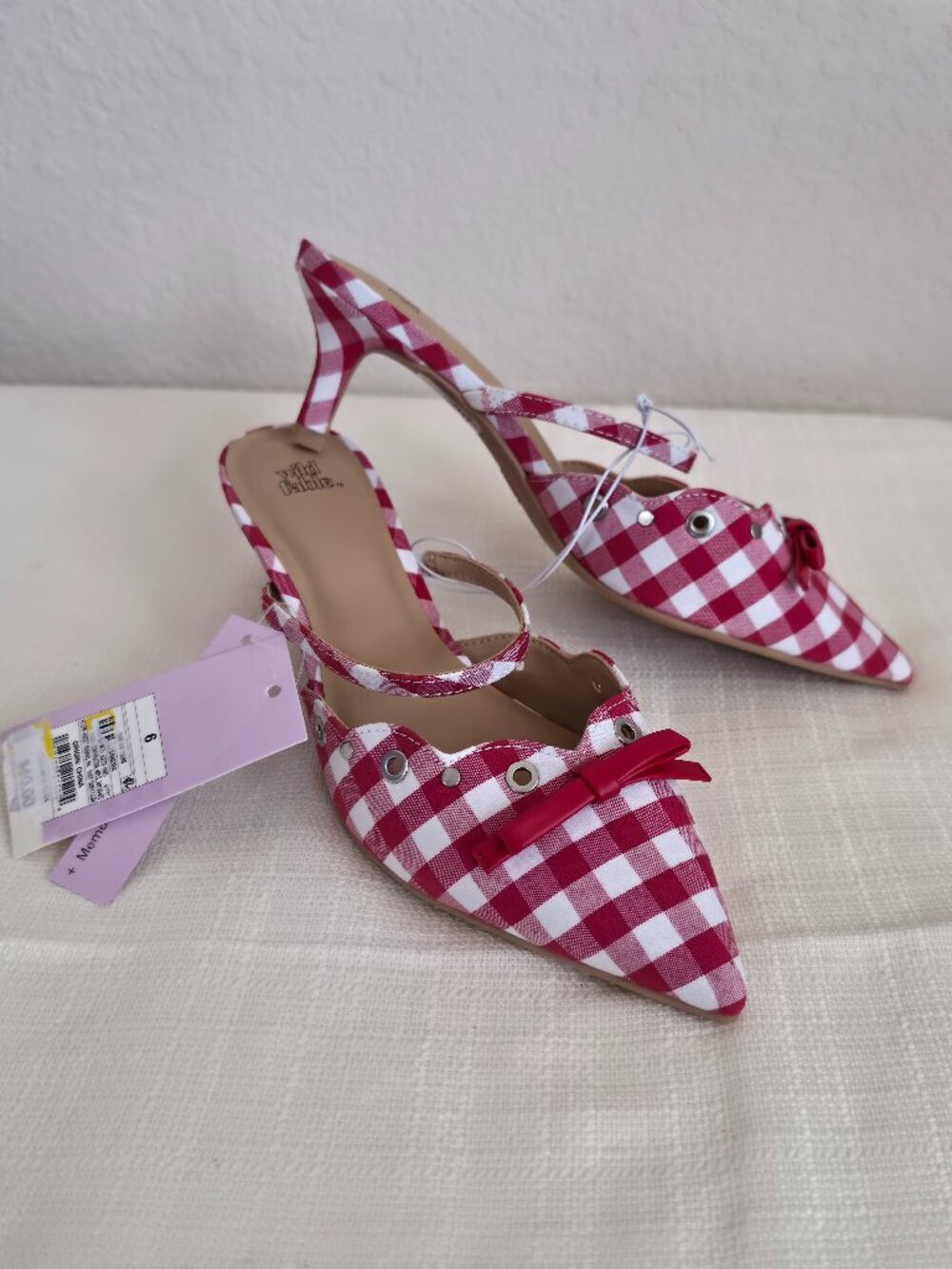 Wild Fable Lysandra Red & White Kitten Heels NWT 6